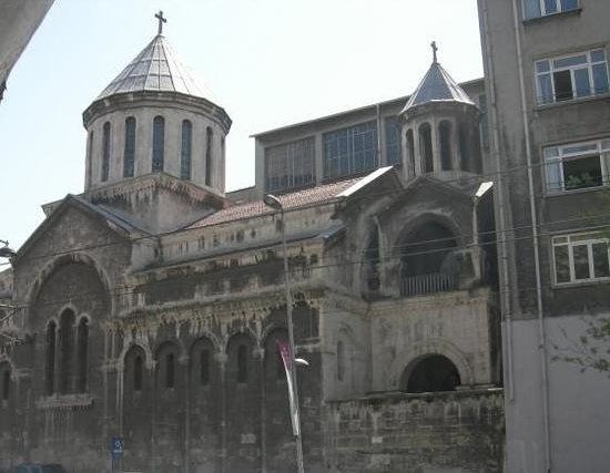 Surp Krikor Lusavoriç Kilisesi